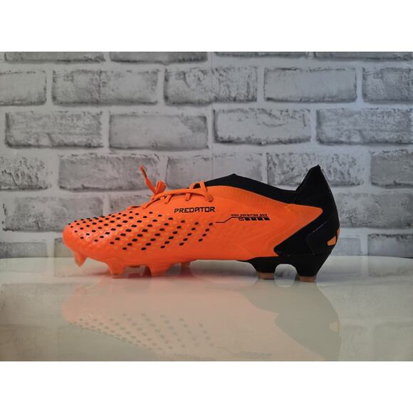Adidas Predator Accuracy.1 Low FG Soccer Cleats Orange Mens Size 11.5 GW4574